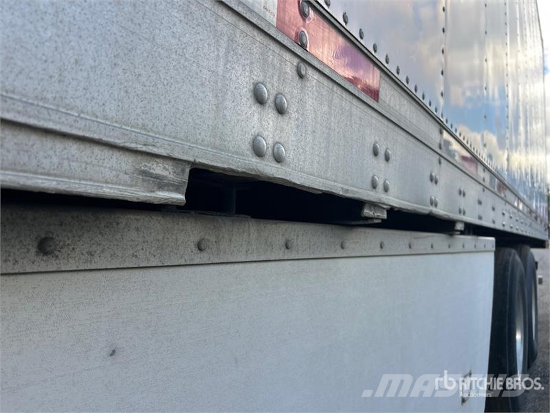 Utility 53 ft x 102 in T/A Refrigerated Trailer Puspriekabės su izoterminiu kėbulu