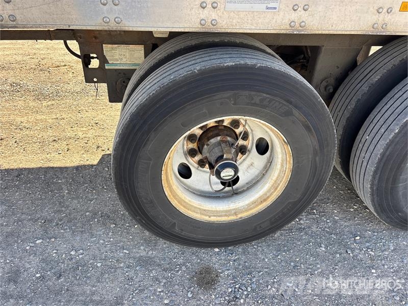Utility 53 ft x 102 in T/A Refrigerated Trailer Puspriekabės su izoterminiu kėbulu