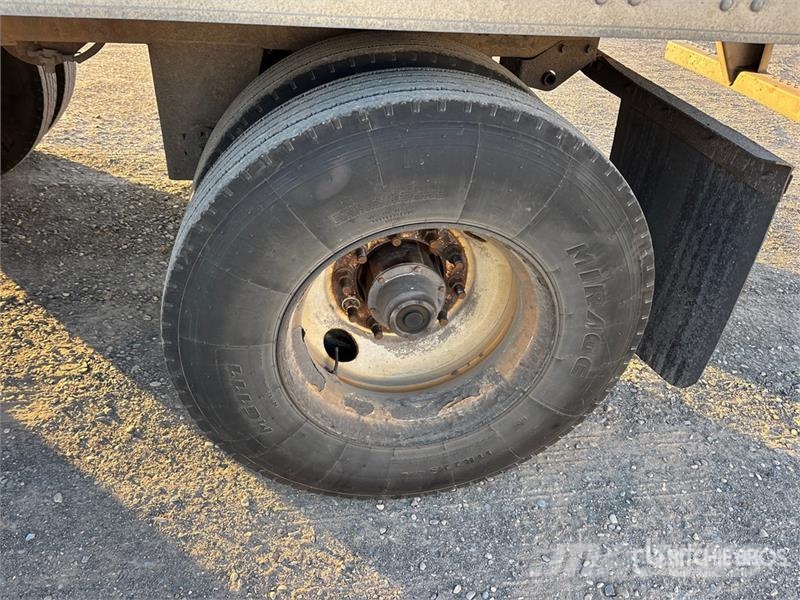 Utility 53 ft x 102 in Tri/A Van Trailer Remorque Fourgon
