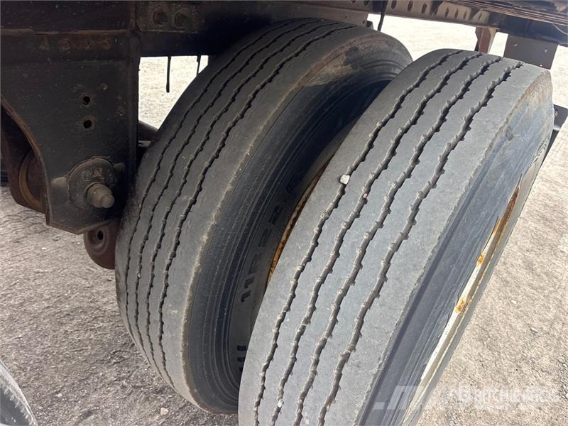Utility 53 ft x 102 in T/A Van Trailer Прицепы-фургоны