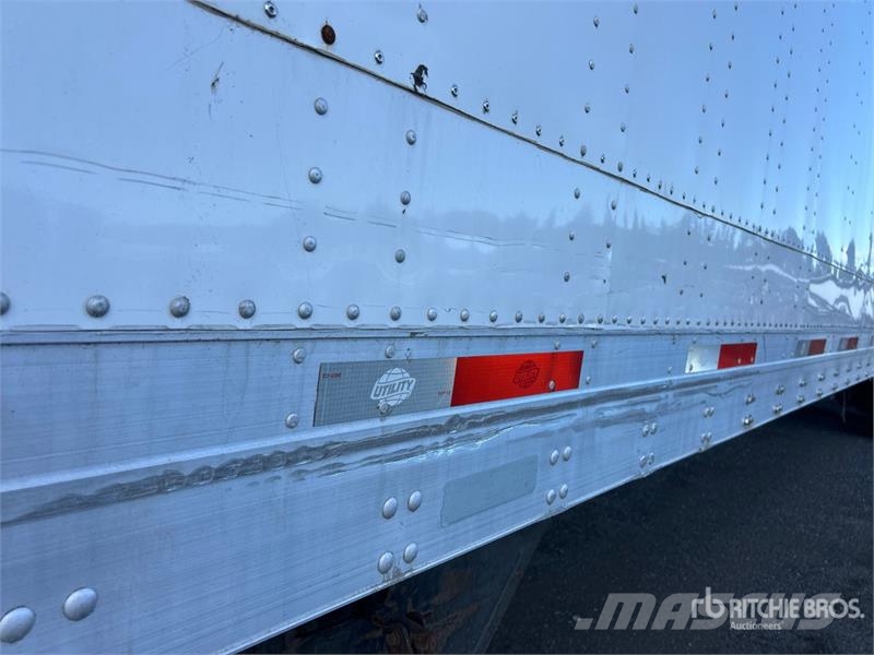 Utility 53 ft x 102 in T/A Van Trailer مقطورات ذات هيكل صندوقي