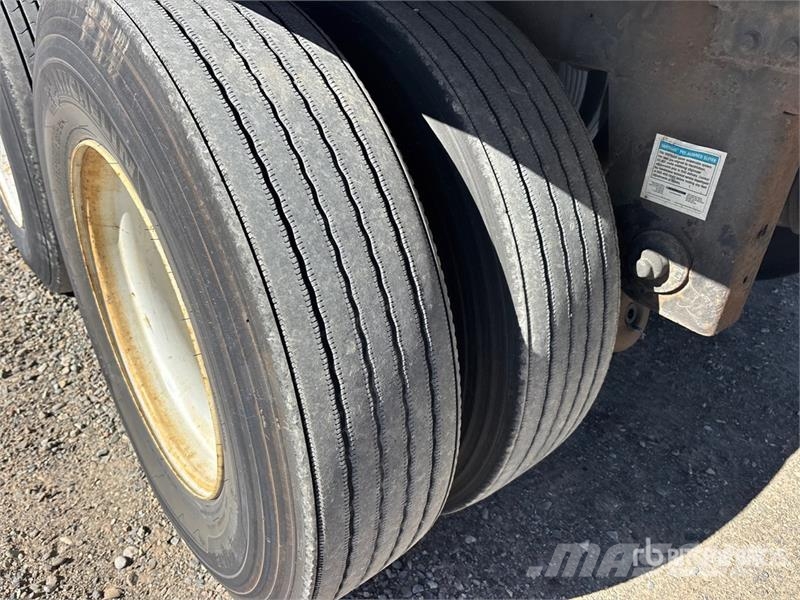 Utility 53 ft x 102 in T/A Refrigerated Trailer Puspriekabės su izoterminiu kėbulu
