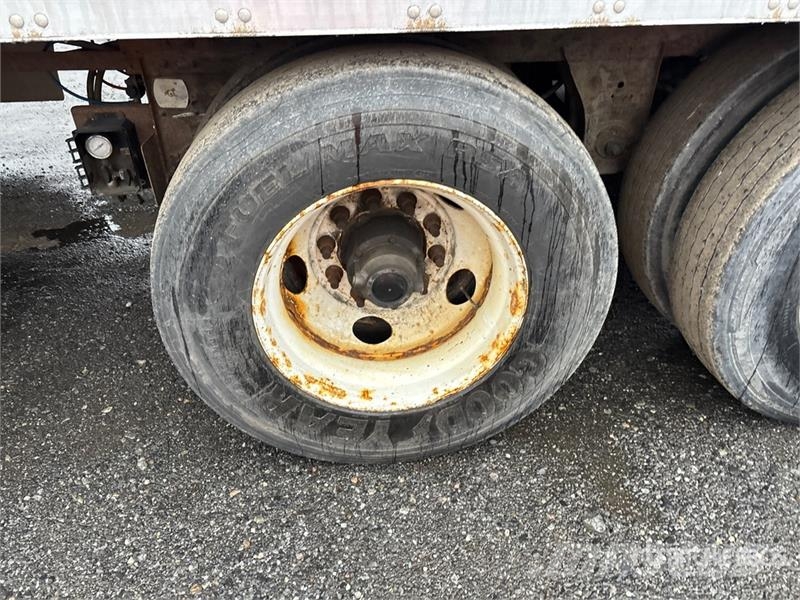 Utility 53 ft x 102 in T/A Van Trailer Van Body Trailers
