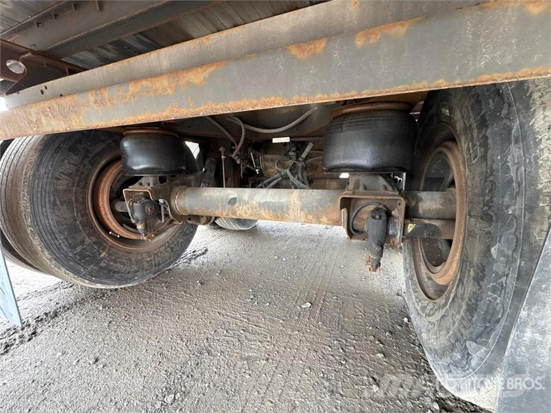 Utility 53 ft x 102 in T/A Van Trailer مقطورات ذات هيكل صندوقي