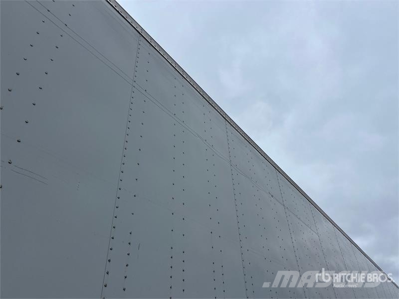 Utility 53 ft x 102 in T/A Van Trailer مقطورات ذات هيكل صندوقي