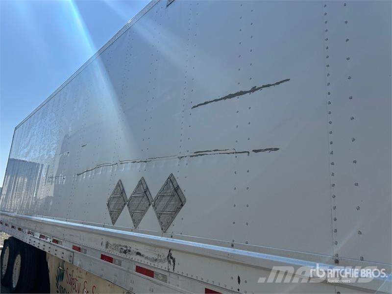 Utility 53 ft x 102 in T/A Van Trailer Dobozos pótkocsik