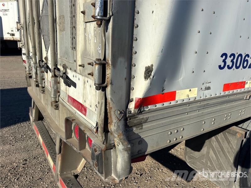 Utility 53 ft x 102 in Tri/A Van Trailer Skappåbygg