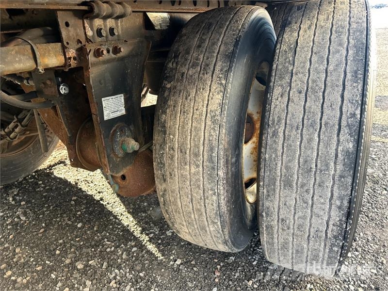 Utility 53 ft x 102 in T/A Van Trailer Umpikoriperävaunut