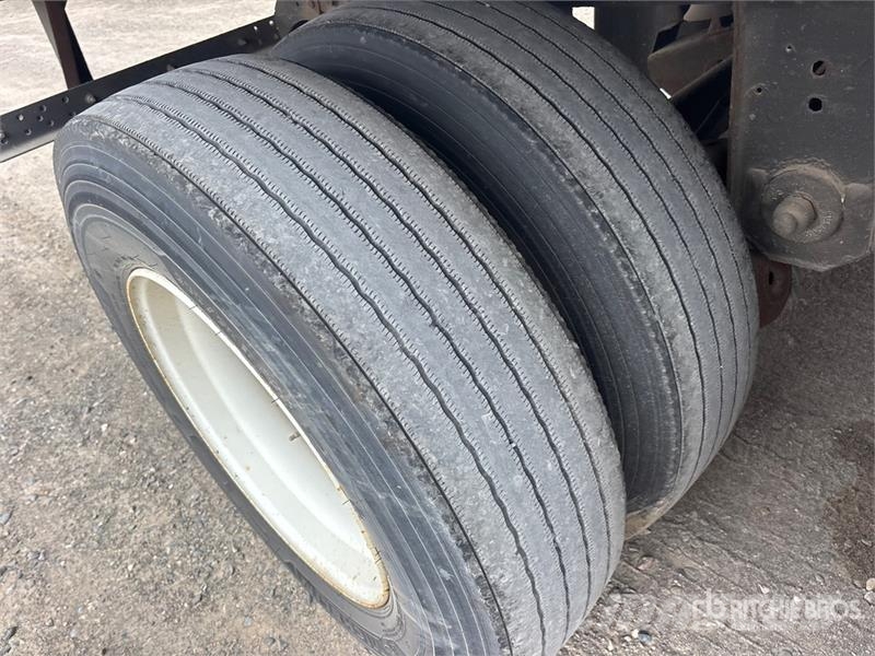 Utility 53 ft x 102 in T/A Van Trailer Прицепы-фургоны