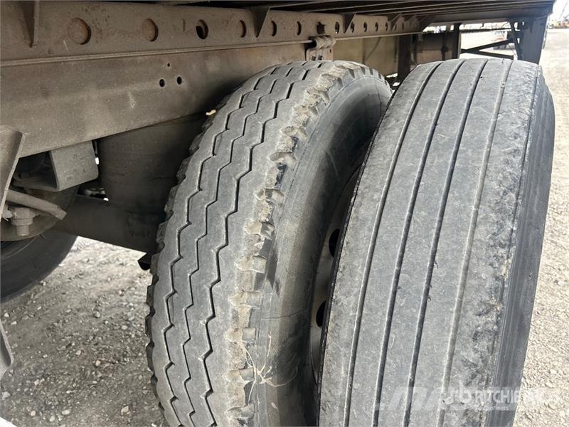 Utility 53 ft x 102 in T/A Refrigerated Trailer نصف مقطورات بدرجة حرارة قابلة للضبط