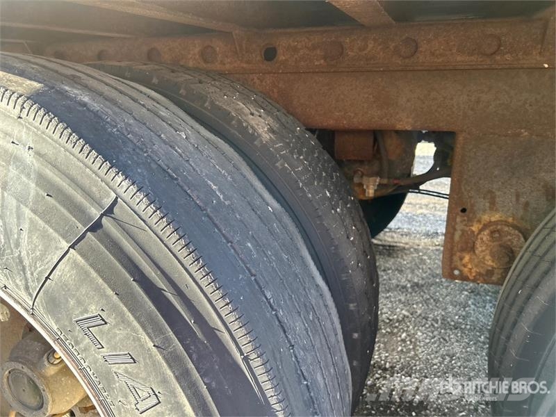 Utility 53 ft x 102 in T/A Van Trailer (Inoperable) Прицепы-фургоны