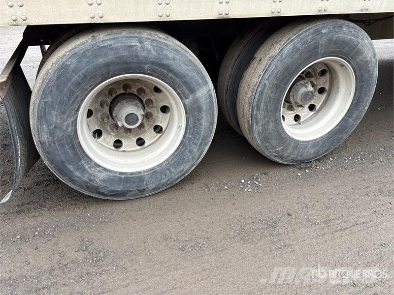Utility 53 ft x 102 in T/A Van Trailer مقطورات ذات هيكل صندوقي