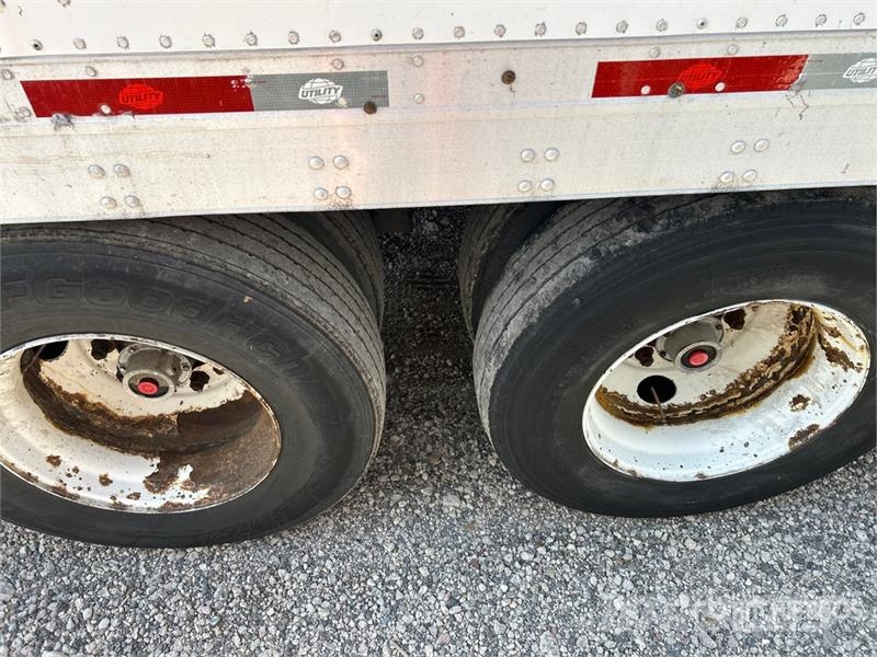 Utility 53 ft x 102 in T/A Van Trailer Dobozos pótkocsik