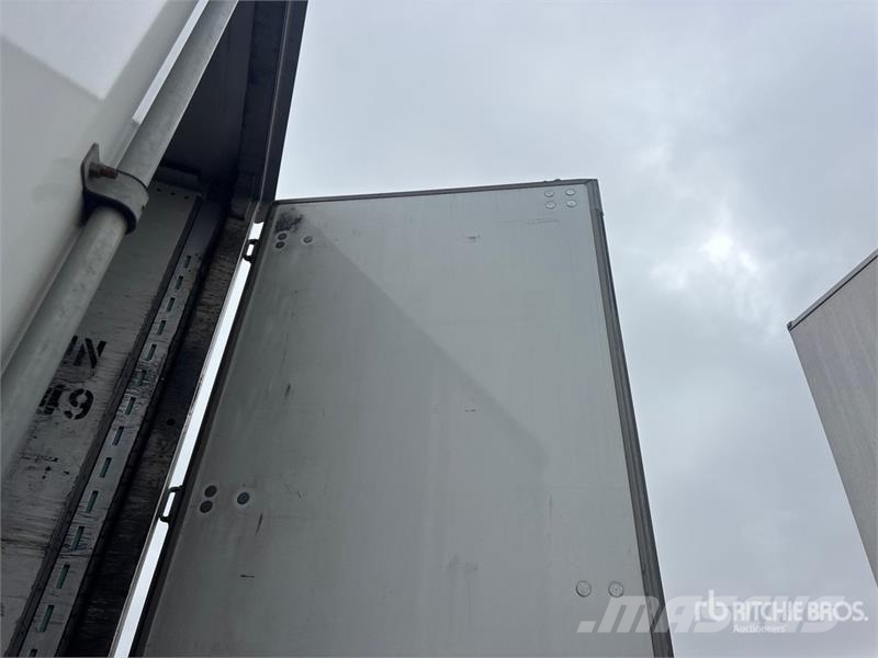 Utility 53 ft x 102 in T/A Van Trailer Прицепы-фургоны