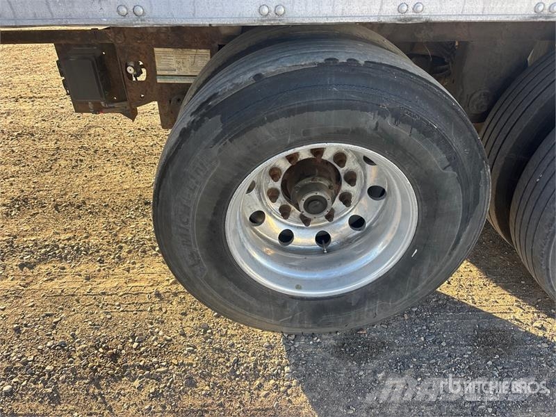 Utility 53 ft x 102 in T/A Refrigerated Trailer Semi Reboques Isotérmicos