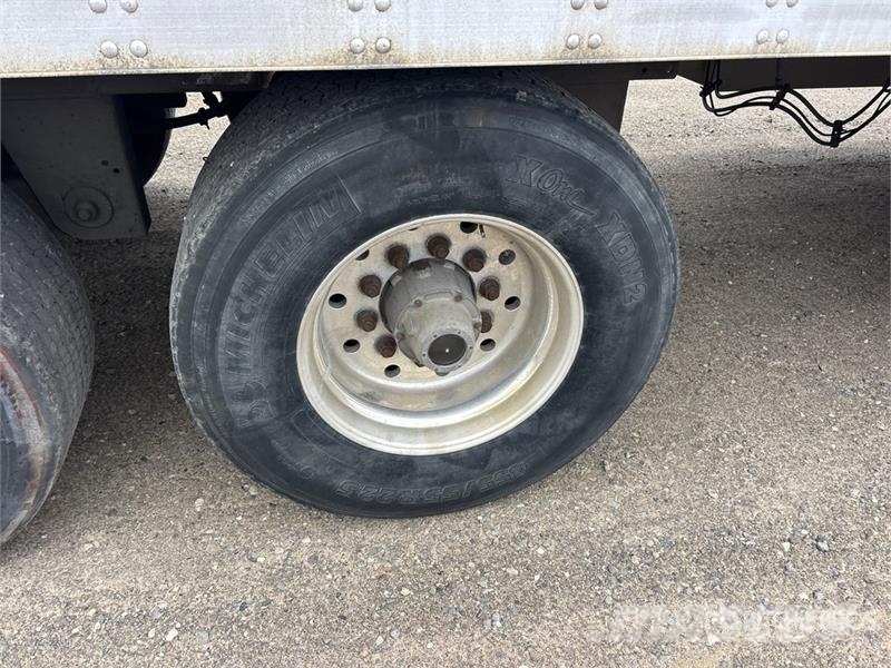 Utility 53 ft x 102 in T/A Van Trailer Furgoonhaagised