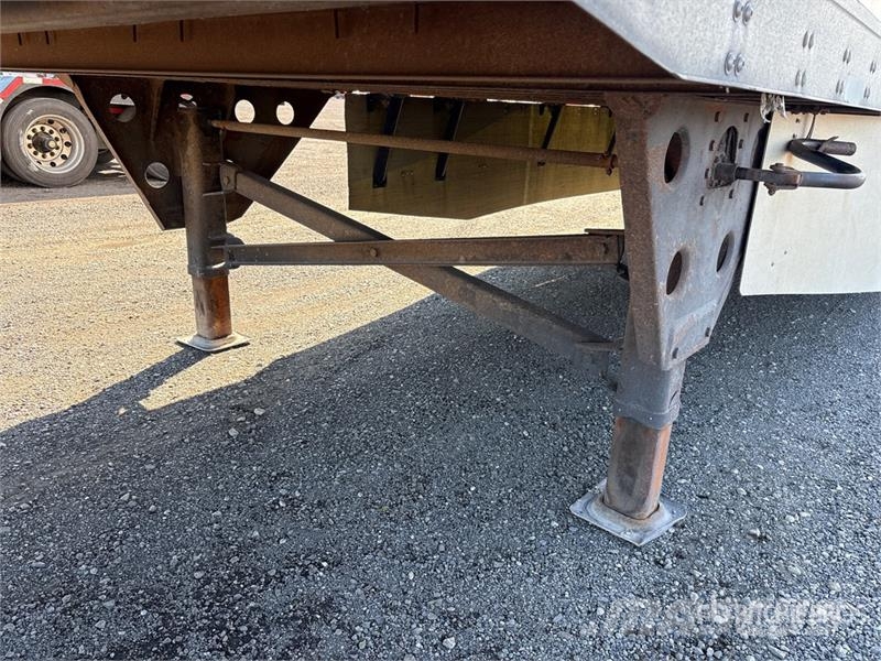 Utility 53 ft x 102 in T/A Van Trailer Gesloten opbouw trailers