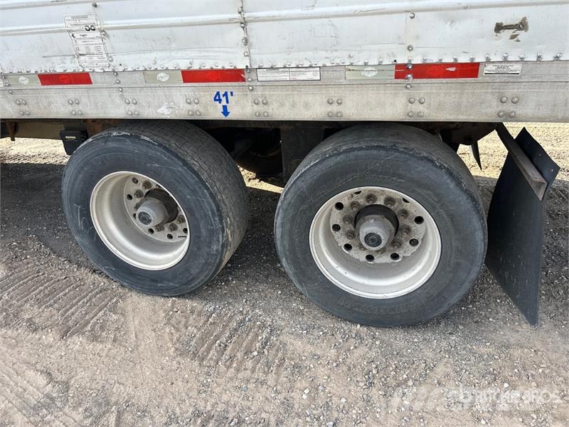 Utility 53 ft x 102 in T/A Refrigerated Trailer نصف مقطورات بدرجة حرارة قابلة للضبط
