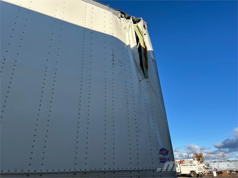 Utility 53 ft x 102 in T/A Van Trailer Umpikoriperävaunut
