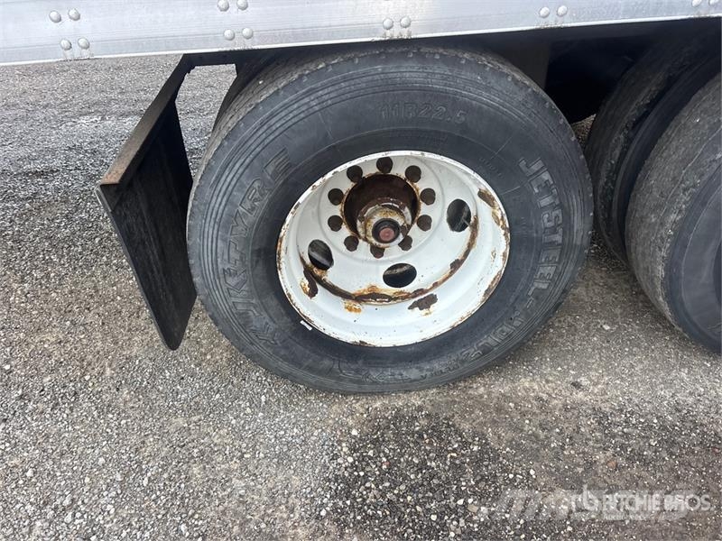 Utility VS2 Gesloten opbouw trailers