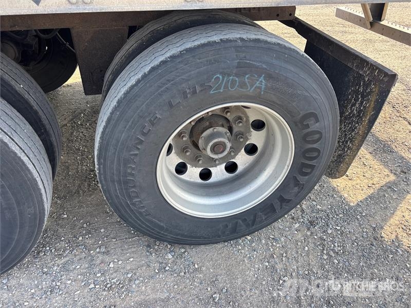 Utility VS2 53 ft x 102 in T/A Refrigerated Trailer Külmikpoolhaagised