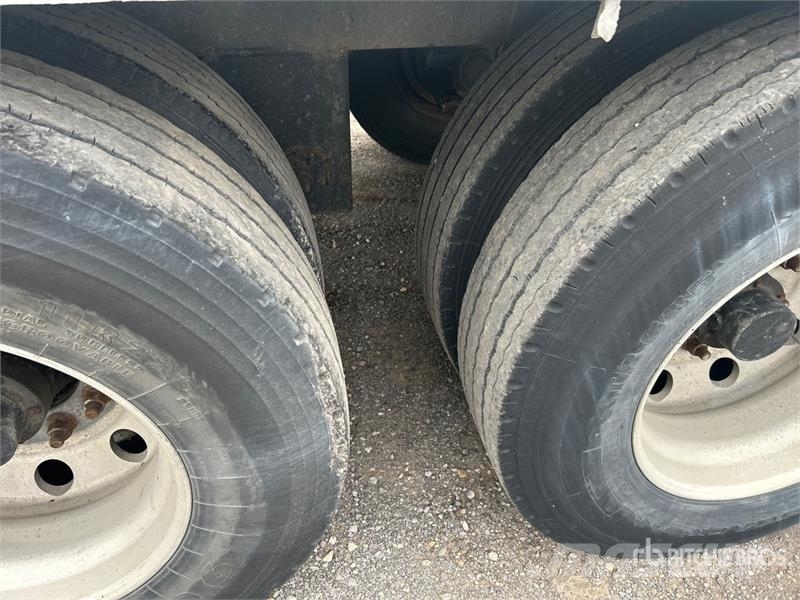 Utility VS2RA 53 ft T/A Refrigerated Trailer Piekabes ar temperatūras kontroli