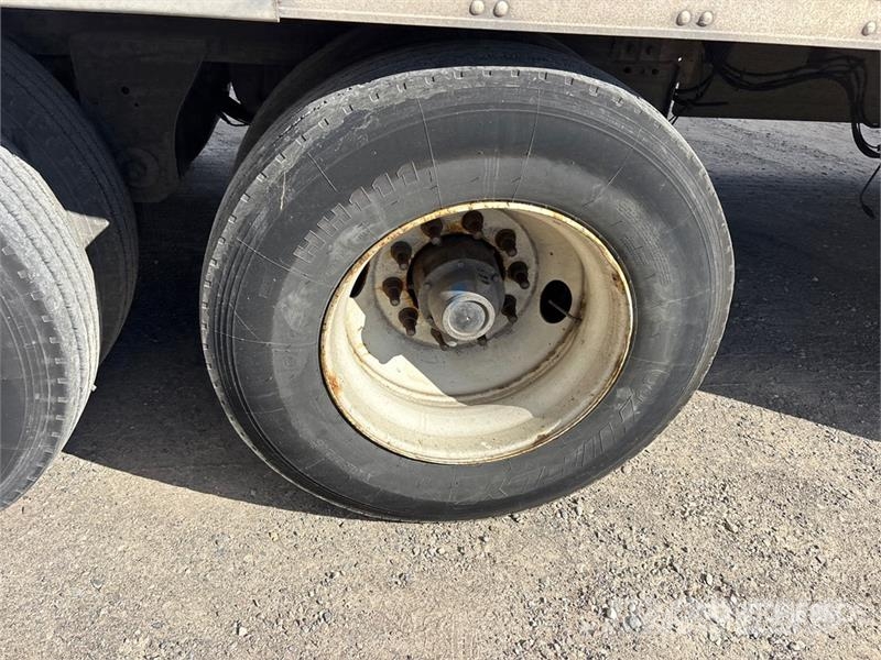 Utility VS2RA 53 ft x 102 in T/A Refrigerated Trailer Напівпричепи-рефрижератори