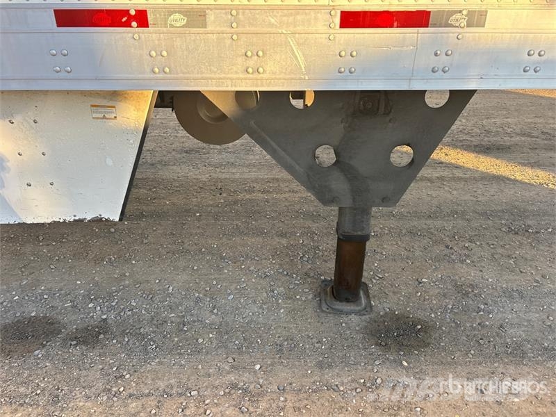 Utility VS2RA 53 ft x 102 in T/A Refrigerated Trailer Temperature controlled semi-trailers
