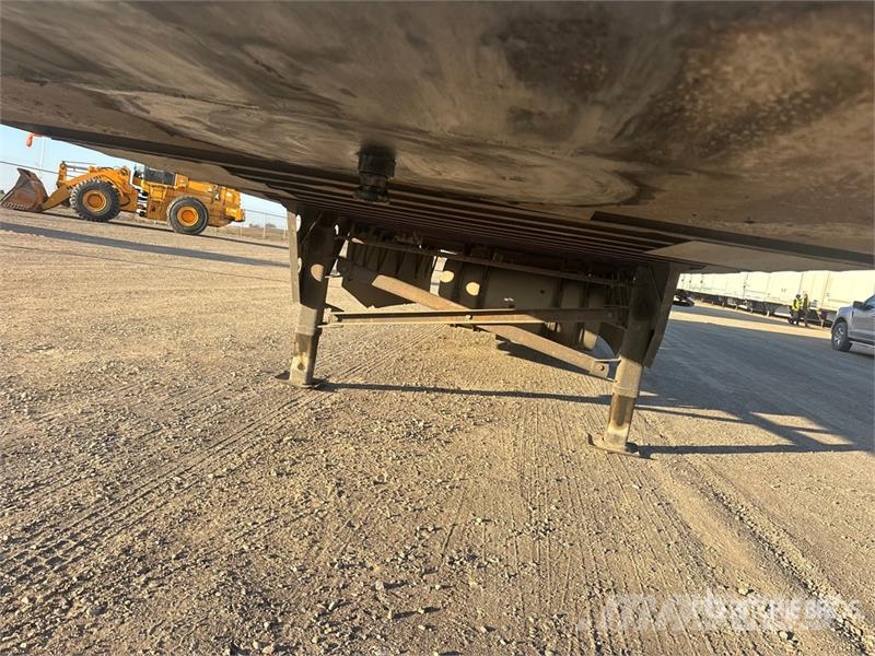 Utility VS2RA 53 ft x 102 in T/A Refrigerated Trailer Temperature controlled semi-trailers