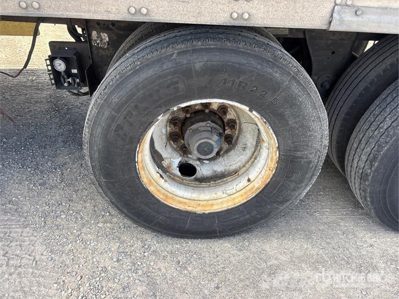 Utility VS2RA 53 ft x 102 in T/A Refrigerated Trailer Напівпричепи-рефрижератори