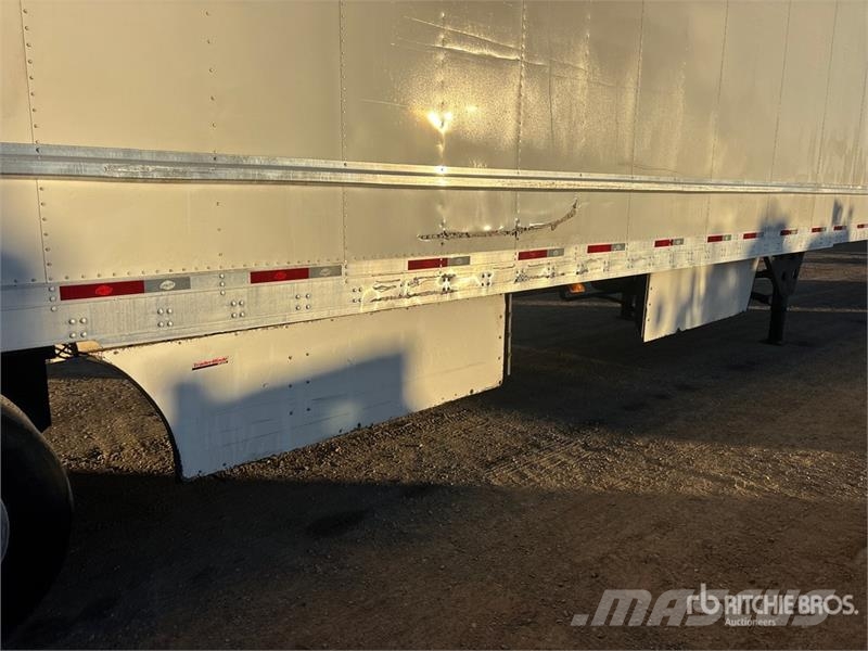Utility VS2RA 53 ft x 102 in T/A Refrigerated Trailer Temperature controlled semi-trailers