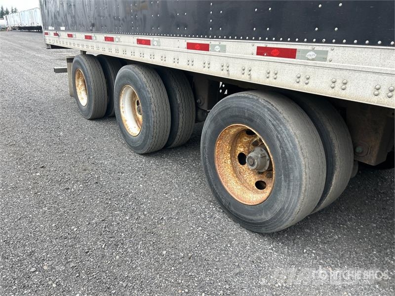 Utility VS3DX 53 ft x 102 in Tri/A Heated Van Trailer Furgons
