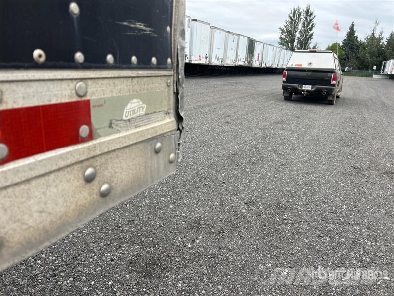 Utility VS3DX 53 ft x 102 in Tri/A Heated Van Trailer Furgons