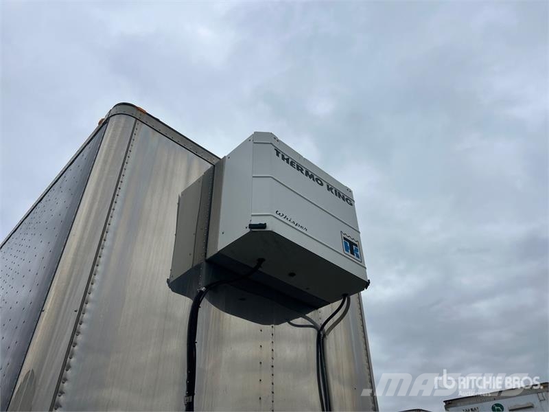 Utility VS3DX 53 ft x 102 in Tri/A Heated Van Trailer Furgons