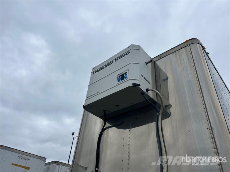 Utility VS3DX 53 ft x 102 in Tri/A Heated Van Trailer Furgons