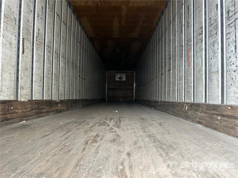 Utility VS3DX 53 ft x 102 in Tri/A Heated Van Trailer Furgons