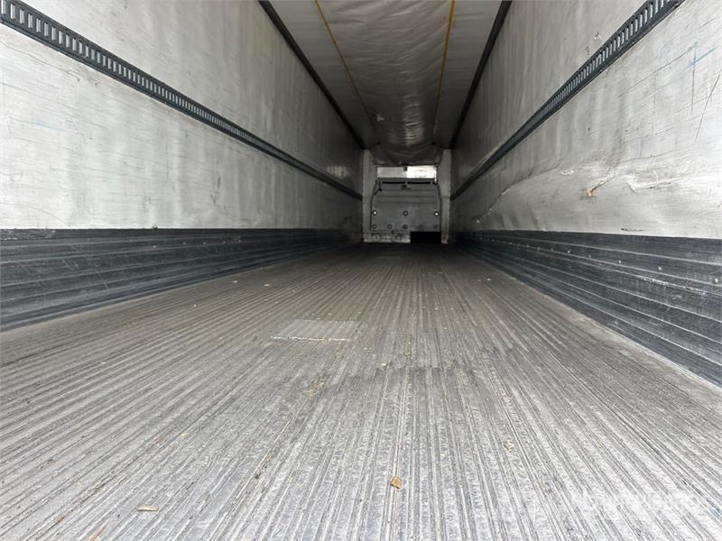Utility VS3RA 53 ft x 102 in Tri/A Refrigerated Trailer Semirremolques isotermos/frigoríficos