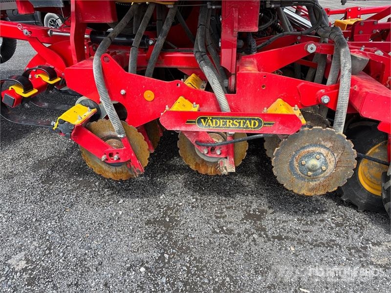 Väderstad Rapid A 600C Seed Drill Külvikud