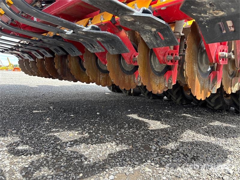 Väderstad Rapid A 600C Seed Drill Külvikud