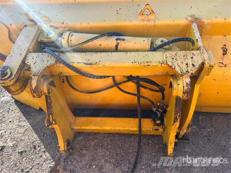 Vallee 168 in Side Dump Wheel Loader Bucket Κουβάδες