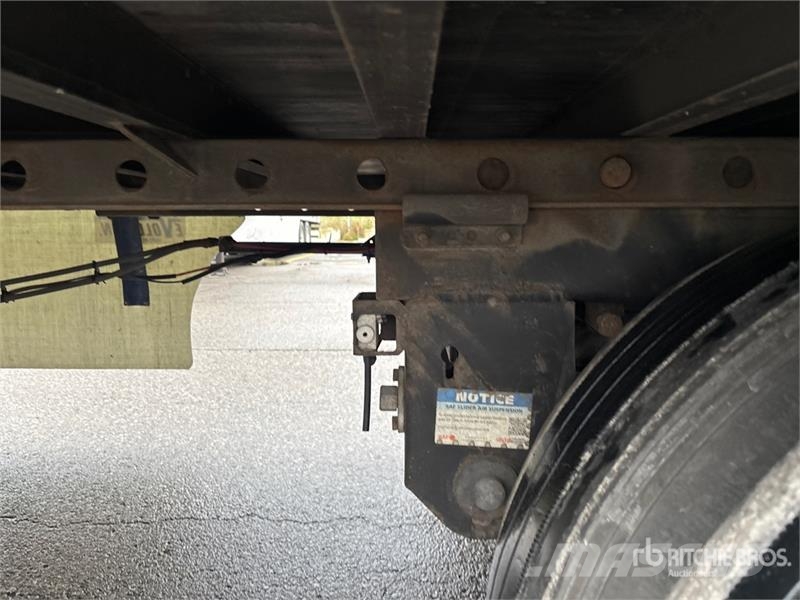 Vanguard 53 ft x 102 in T/A Van Trailer Dengtos priekabos