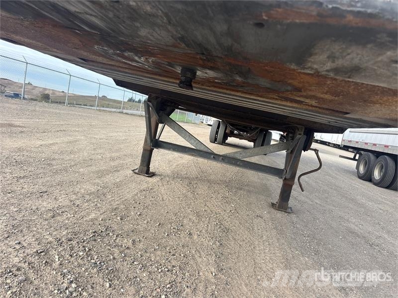 Vanguard 53 ft x 102 in T/A Van Trailer Fast kasse