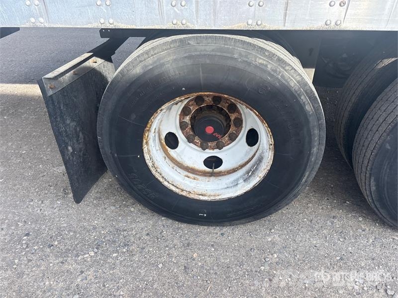 Vanguard 53 ft x 102 in T/A Van Trailer Fast kasse