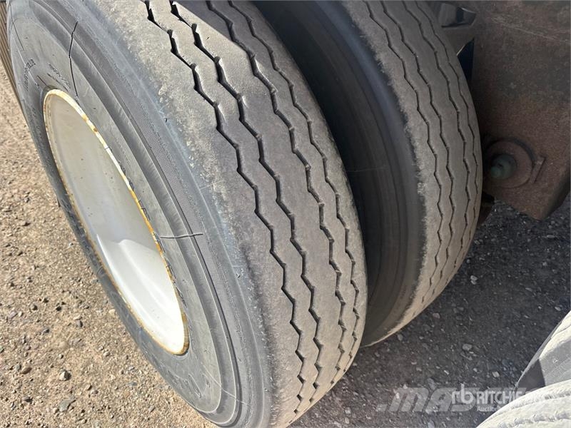 Vanguard 53 ft x 102 in T/A Van Trailer مقطورات ذات هيكل صندوقي