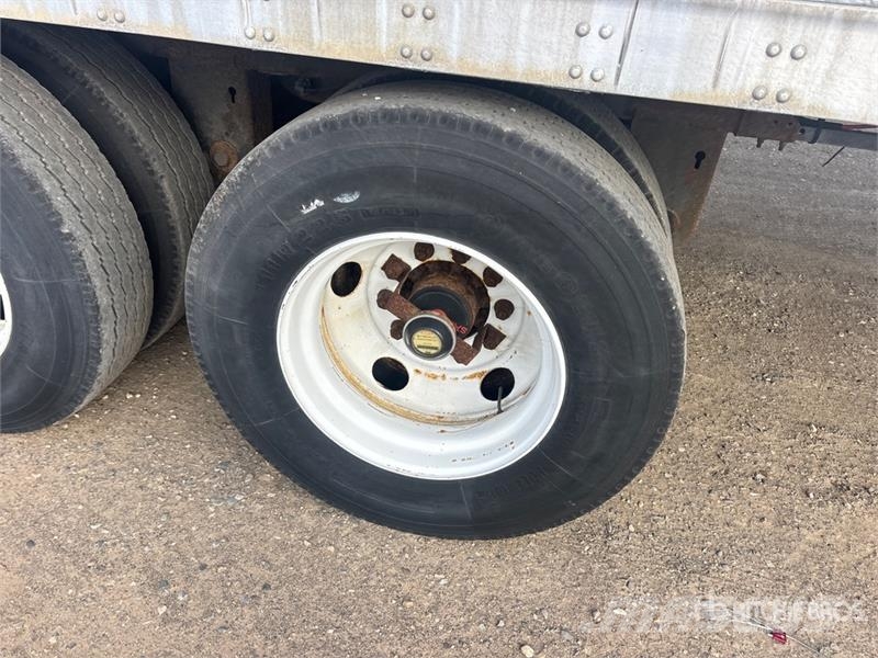 Vanguard 53 ft x 102 in T/A Van Trailer Fast kasse