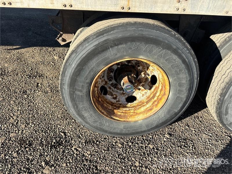 Vanguard 53 ft x 102 in T/A Van Trailer مقطورات ذات هيكل صندوقي