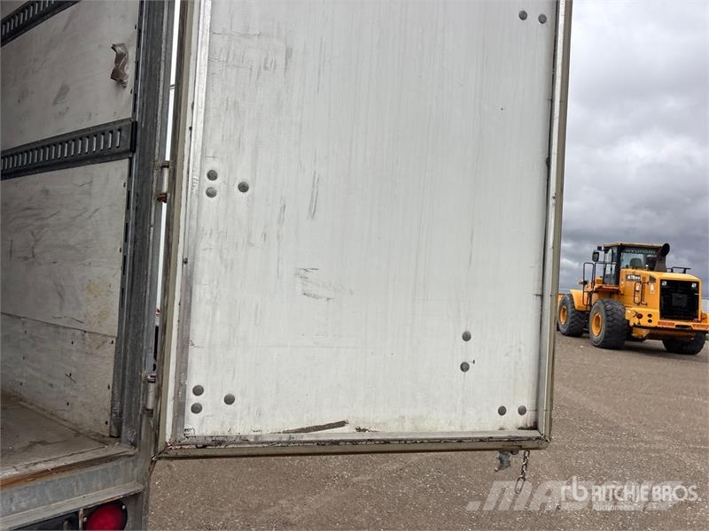 Vanguard 53 ft x 102 in T/A Heated Van Trailer Rimorchi cassonati