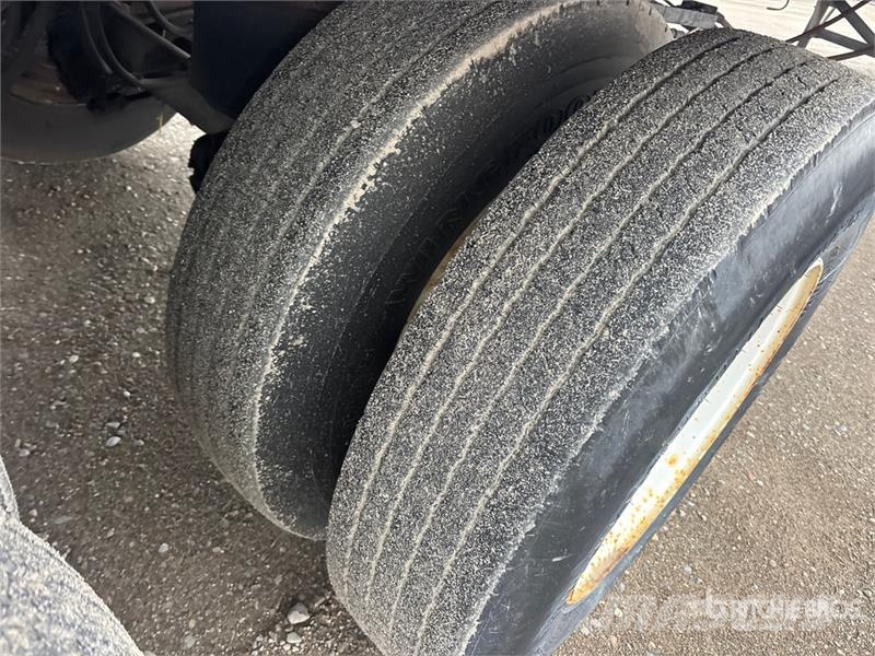 Vanguard 53 ft x 102 in T/A Van Trailer Przyczepy ze skrzynią zamkniętą