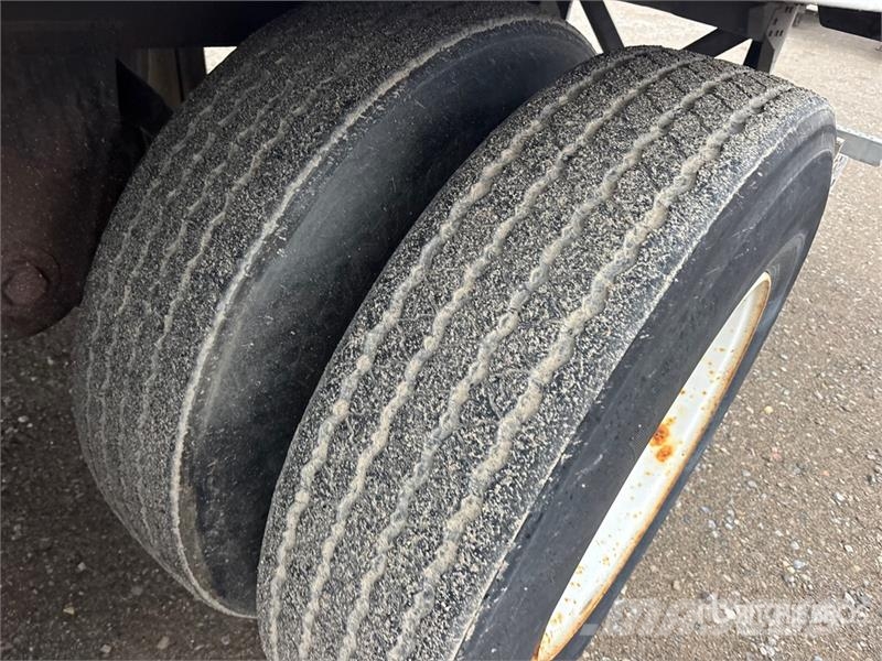 Vanguard 53 ft x 102 in T/A Van Trailer Przyczepy ze skrzynią zamkniętą