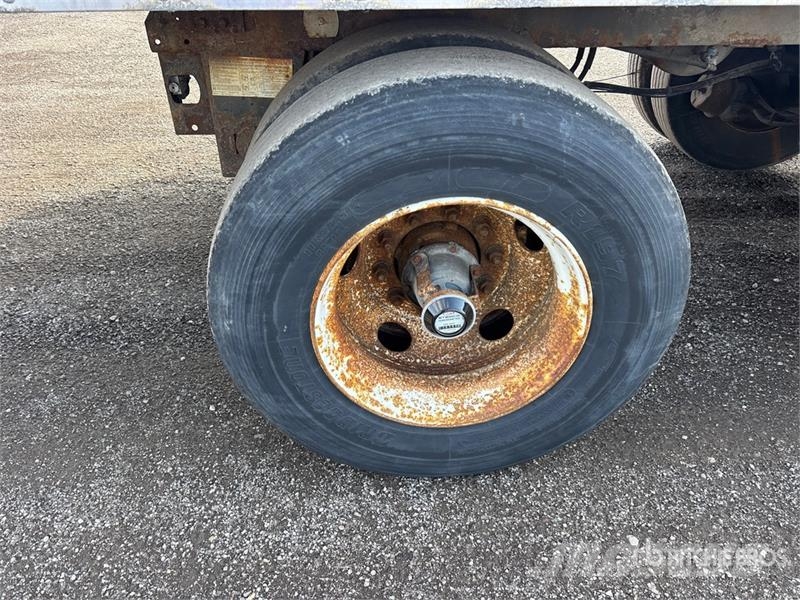 Vanguard 53 ft x 102 in Tri/A Van Trailer مقطورات ذات هيكل صندوقي